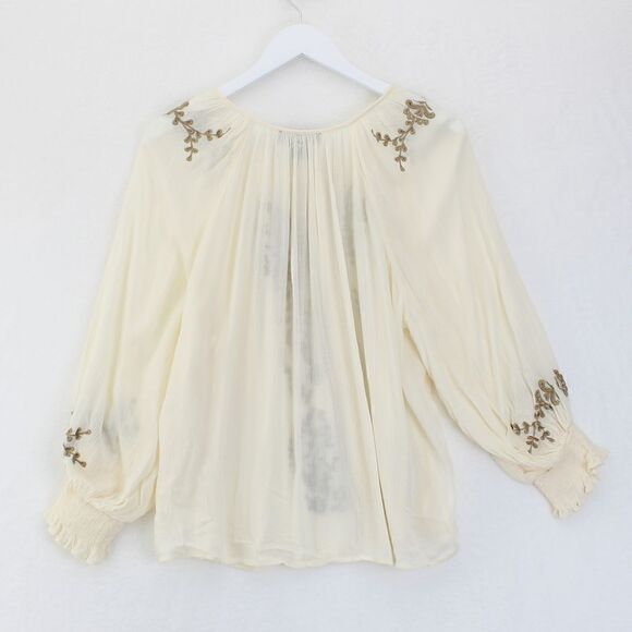 Karen Kane Embroidered Peasant Top in Cream - Picture 3 of 4